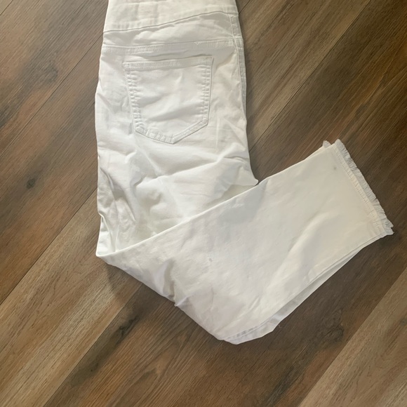 Van Heusen White Ankle Pants 10 Summer - Picture 3 of 4